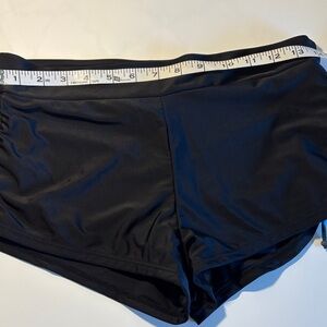 Women’s SHEIN shorts/swim bottoms sz M